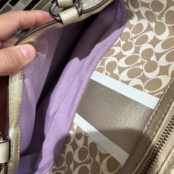 Coach Tan and Cream Signature Satchel - Picture 6 of 12